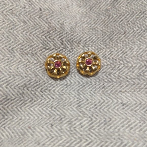 Avon Vintage pink and goldtoned pierced fashion earrings - Picture 2 of 3